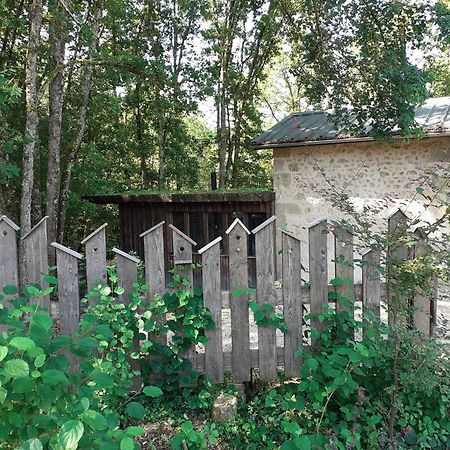 Le Gite De La Cabane De L'Oiseau Couze-et-Saint-Front Exteriér fotografie