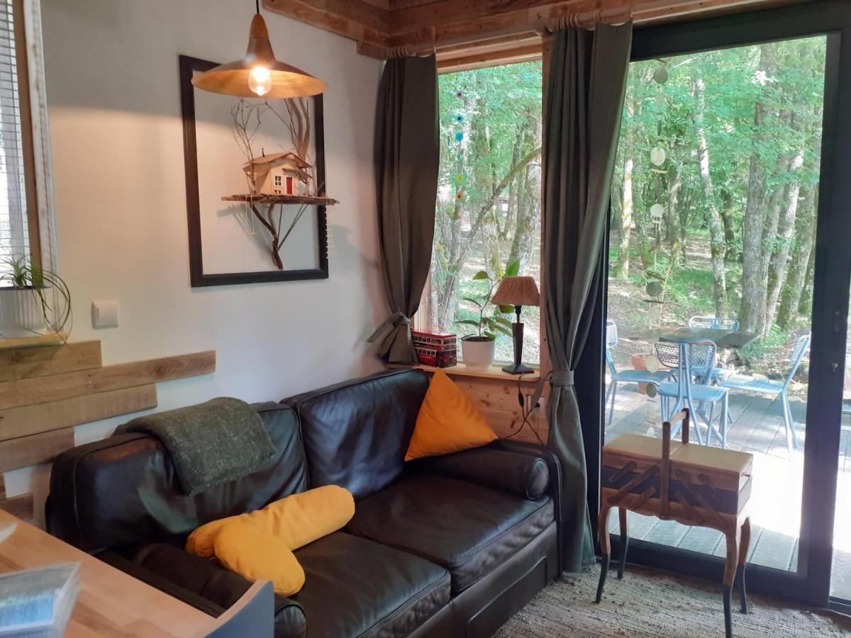 Le Gite De La Cabane De L'Oiseau Couze-et-Saint-Front Exteriér fotografie