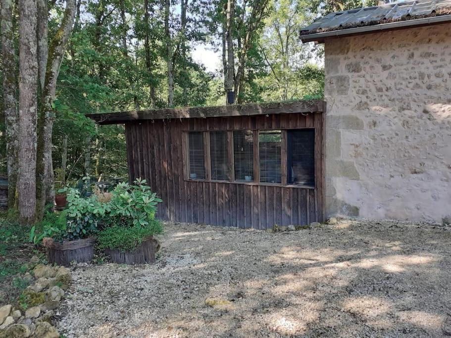 Le Gite De La Cabane De L'Oiseau Couze-et-Saint-Front Exteriér fotografie