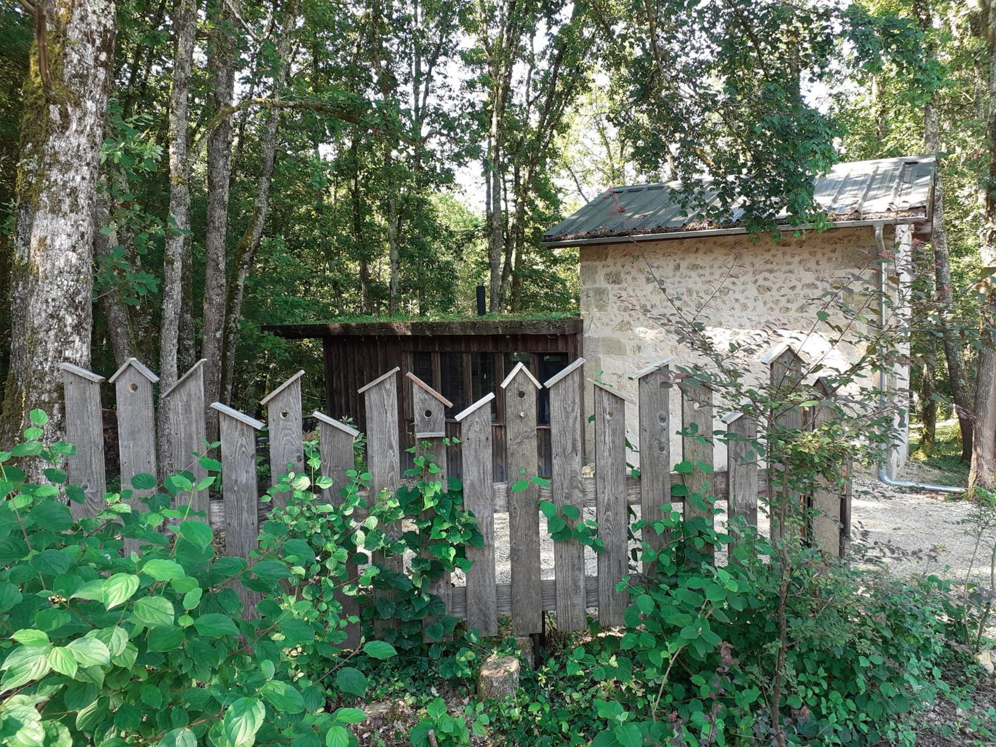 Le Gite De La Cabane De L'Oiseau Couze-et-Saint-Front Exteriér fotografie